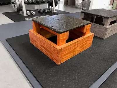 Photo of a box, which is used for regular workouts